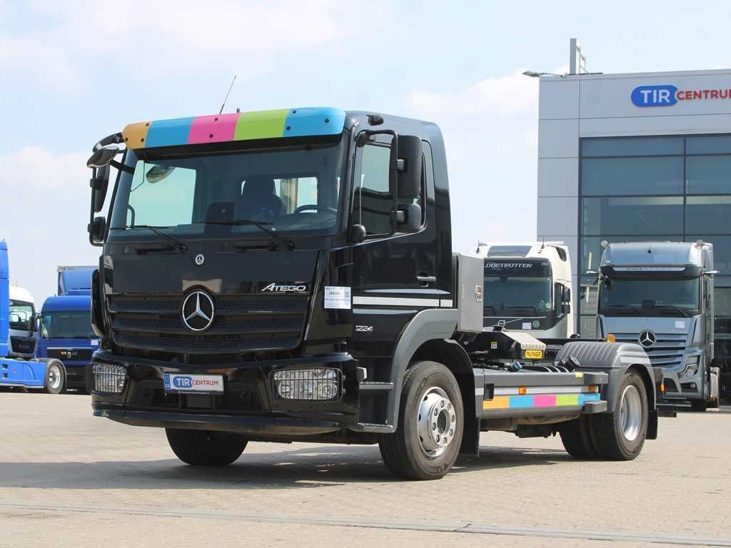 Mercedes-Benz ATEGO 1224, EURO 6, HOOK CONTAINER - Multibasculante camión: foto 1 Mercedes-Benz ATEGO 1224, EURO 6, HOOK CONTAINER - Multibasculante camión: foto 1