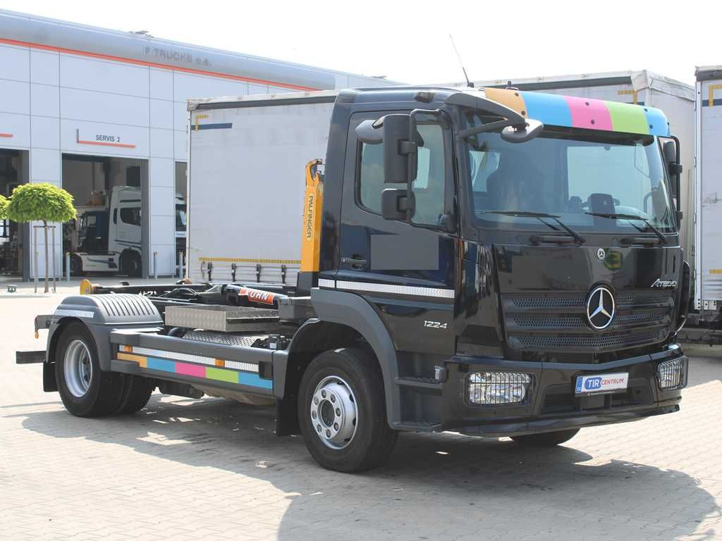 Mercedes-Benz ATEGO 1224, EURO 6, HOOK CONTAINER - Multibasculante camión: foto 2 Mercedes-Benz ATEGO 1224, EURO 6, HOOK CONTAINER - Multibasculante camión: foto 2