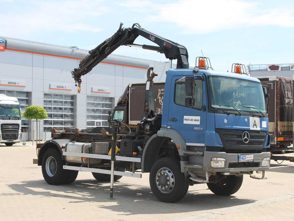 Mercedes-Benz AXOR 1824, CRANE HIAB 099B-3 DUO, 4x4 - Camión grúa: foto 2 Mercedes-Benz AXOR 1824, CRANE HIAB 099B-3 DUO, 4x4 - Camión grúa: foto 2