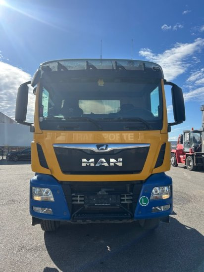 MAN TGS 26.430, 6x4, Schaltgetriebe, Hydraulik, E6 - Cabeza tractora: foto 2 MAN TGS 26.430, 6x4, Schaltgetriebe, Hydraulik, E6 - Cabeza tractora: foto 2