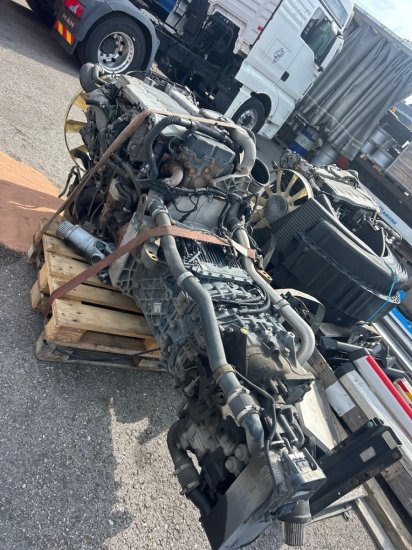 MAN TGX 18.440 only Motor und ZF-Getriebe, Motortyp: D2676LF26, E6 - Cabeza tractora: foto 4 MAN TGX 18.440 only Motor und ZF-Getriebe, Motortyp: D2676LF26, E6 - Cabeza tractora: foto 4