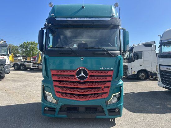 Mercedes-Benz 1851 Low-Deck, Retarder Vollluft/Full Air - Cabeza tractora: foto 2 Mercedes-Benz 1851 Low-Deck, Retarder Vollluft/Full Air - Cabeza tractora: foto 2