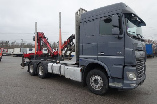 DAF FAT XF 510 mit Penz Ladekran 15Z8.70 inkl. Holzgreifer 6x4 - Camión forestal: foto 3 DAF FAT XF 510 mit Penz Ladekran 15Z8.70 inkl. Holzgreifer 6x4 - Camión forestal: foto 3