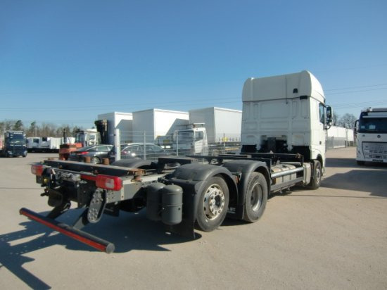DAF XF 480 FAR BDF SSC Euro 6 Liftachse, Retarder - Portacontenedore/ Intercambiable camión: foto 4 DAF XF 480 FAR BDF SSC Euro 6 Liftachse, Retarder - Portacontenedore/ Intercambiable camión: foto 4