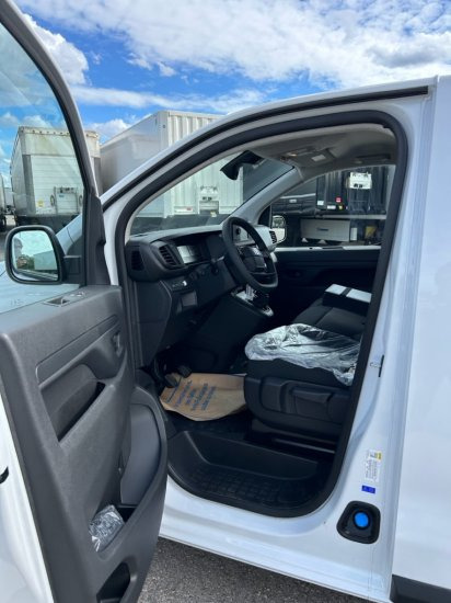 Furgón Fiat Scudo  M BlueDHi 120 6-Gang: foto 13