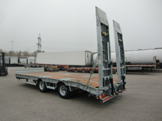 HUMBAUR HBTZ 217224 BS schräg Tandem-Tieflader Verzinkt, SAF-Achsen, - Góndola rebajadas remolque: foto 4 HUMBAUR HBTZ 217224 BS schräg Tandem-Tieflader Verzinkt, SAF-Achsen, - Góndola rebajadas remolque: foto 4
