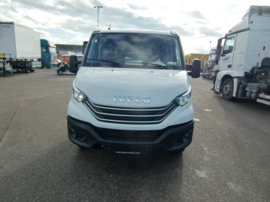 Iveco Daily 40 - 180 Fahrgestell, E6 Automatik - Chasis camión: foto 2 Iveco Daily 40 - 180 Fahrgestell, E6 Automatik - Chasis camión: foto 2
