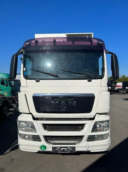 MAN TGS 26.360 6x2 LL, Tiefkühlkoffer Intarder, Liftachse - Frigorífico camión: foto 2 MAN TGS 26.360 6x2 LL, Tiefkühlkoffer Intarder, Liftachse - Frigorífico camión: foto 2