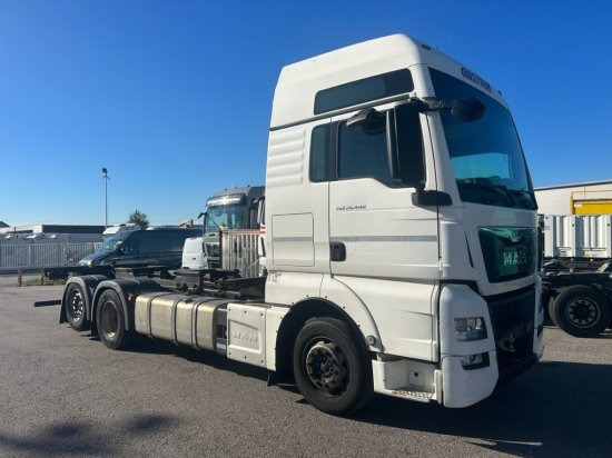 MAN TGX 26.440 BDF, XXL, Retarder, Automatik, E6, Liftachse, Motorschaden, Kurbelwellenschaden - Portacontenedore/ Intercambiable camión: foto 1 MAN TGX 26.440 BDF, XXL, Retarder, Automatik, E6, Liftachse, Motorschaden, Kurbelwellenschaden - Portacontenedore/ Intercambiable camión: foto 1