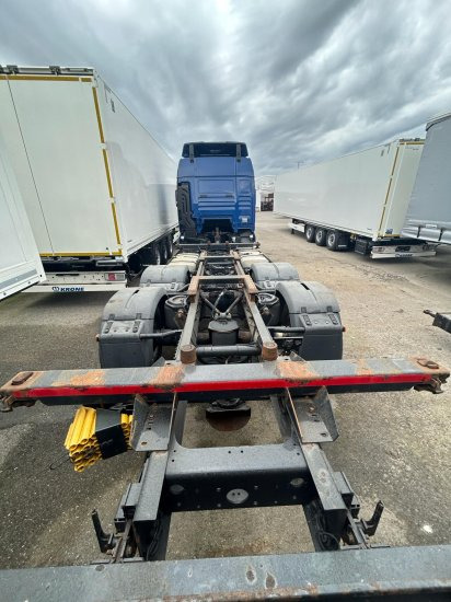 MAN TGX 26.440 XLX 6x2 Liftachse, Euro 6, Motorschaden, engine damage! - Portacontenedore/ Intercambiable camión: foto 3 MAN TGX 26.440 XLX 6x2 Liftachse, Euro 6, Motorschaden, engine damage! - Portacontenedore/ Intercambiable camión: foto 3