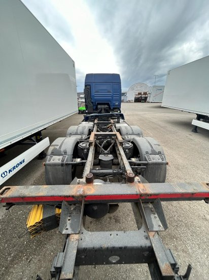 MAN TGX 26.440 XLX 6x2 Liftachse, Euro 6, Retarder, Motorschaden engine damage! - Portacontenedore/ Intercambiable camión: foto 4 MAN TGX 26.440 XLX 6x2 Liftachse, Euro 6, Retarder, Motorschaden engine damage! - Portacontenedore/ Intercambiable camión: foto 4