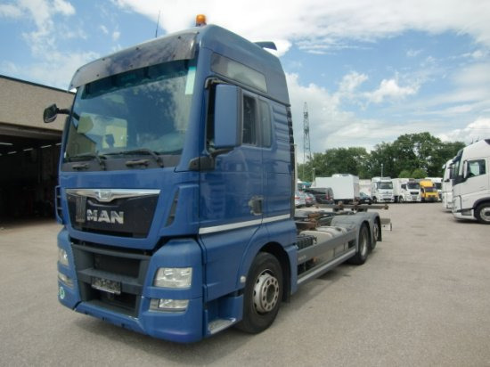 MAN TGX 26.440 XXL 6x2 Liftachse Euro 6 - Portacontenedore/ Intercambiable camión: foto 1 MAN TGX 26.440 XXL 6x2 Liftachse Euro 6 - Portacontenedore/ Intercambiable camión: foto 1