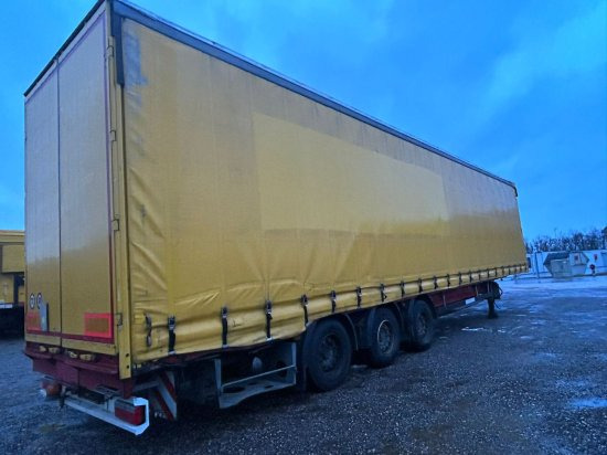 Schwarzmüller ,Fahrzeugtransporter, Mulde + Hubdach, Edscha-Verdeck, Auffahrtsrampen - Semirremolque lona: foto 4 Schwarzmüller ,Fahrzeugtransporter, Mulde + Hubdach, Edscha-Verdeck, Auffahrtsrampen - Semirremolque lona: foto 4