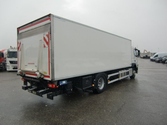 Volvo FM 420 Koffer mit Ladebordwand - Camión caja cerrada: foto 4 Volvo FM 420 Koffer mit Ladebordwand - Camión caja cerrada: foto 4