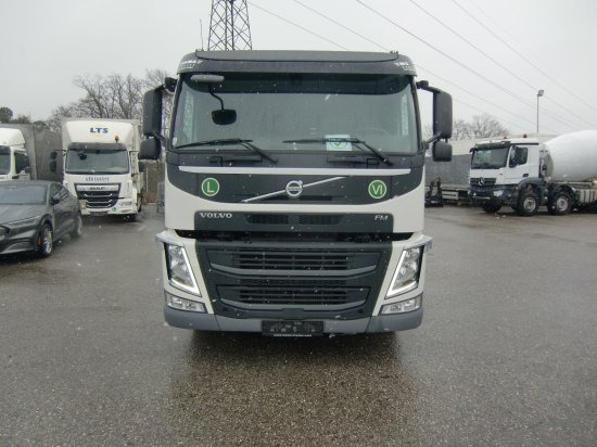 Volvo FM 420 Koffer mit Ladebordwand - Camión caja cerrada: foto 2 Volvo FM 420 Koffer mit Ladebordwand - Camión caja cerrada: foto 2