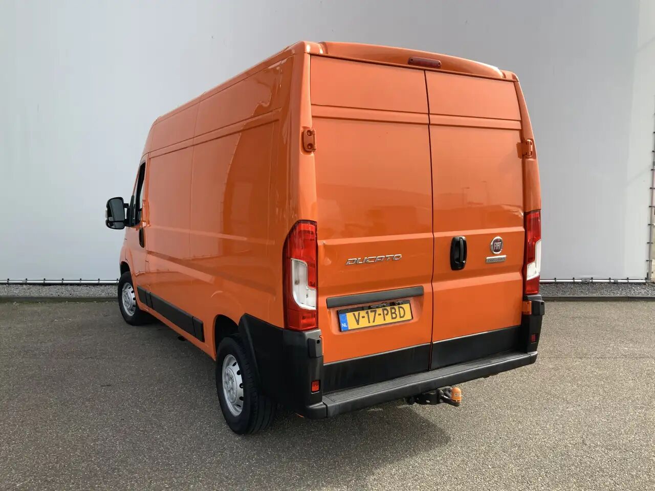 Fiat Ducato 33 2.3 MultiJet L2H2 Airco 3 Ztis Trekhaak 2500 kg - Furgón: foto 2 Fiat Ducato 33 2.3 MultiJet L2H2 Airco 3 Ztis Trekhaak 2500 kg - Furgón: foto 2