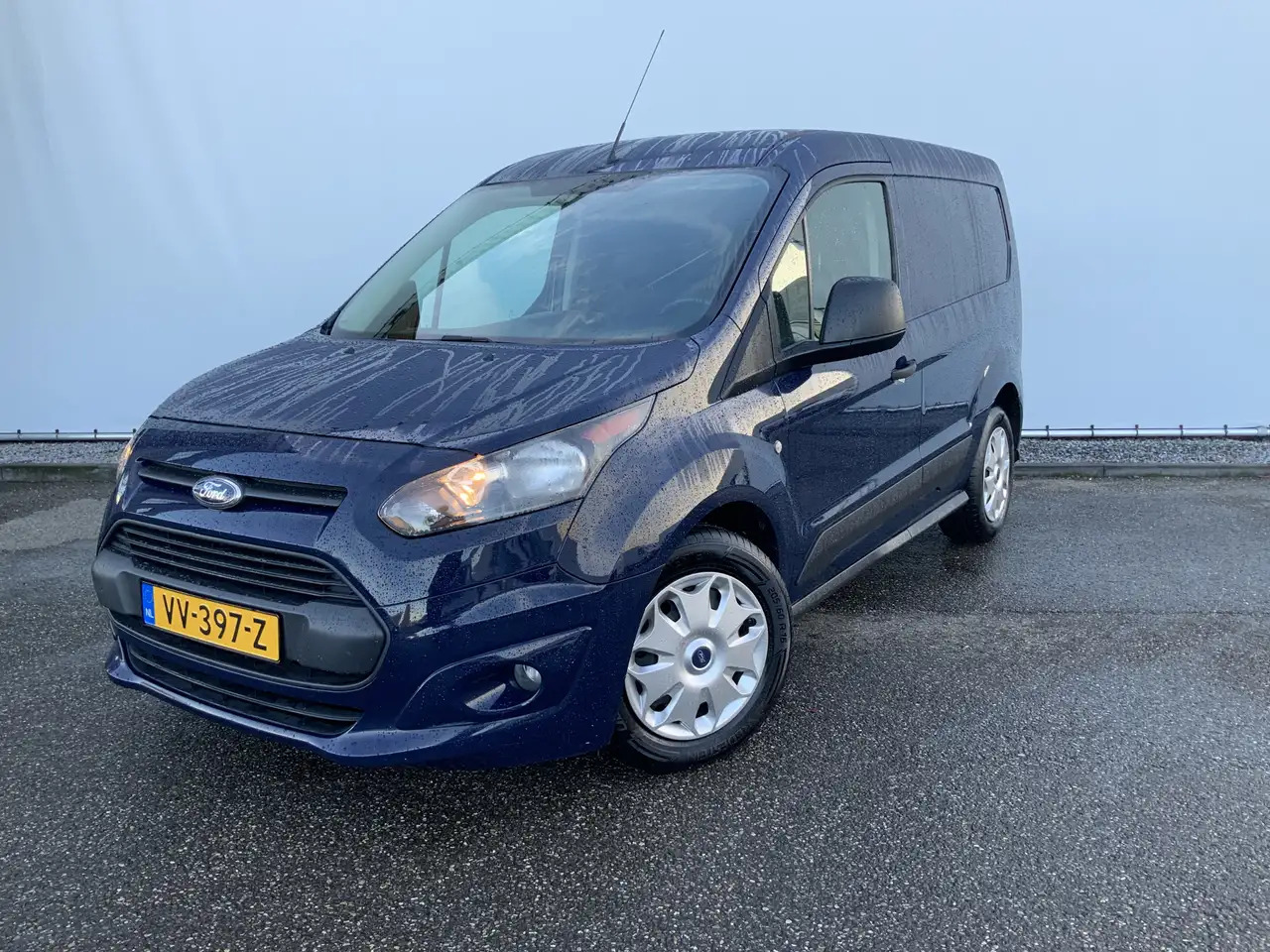 Ford Transit Connect 1.5 TDCI L1 Trend Airco Cruise Trekhaak 1200 kg Eu - Furgoneta pequeña: foto 1 Ford Transit Connect 1.5 TDCI L1 Trend Airco Cruise Trekhaak 1200 kg Eu - Furgoneta pequeña: foto 1