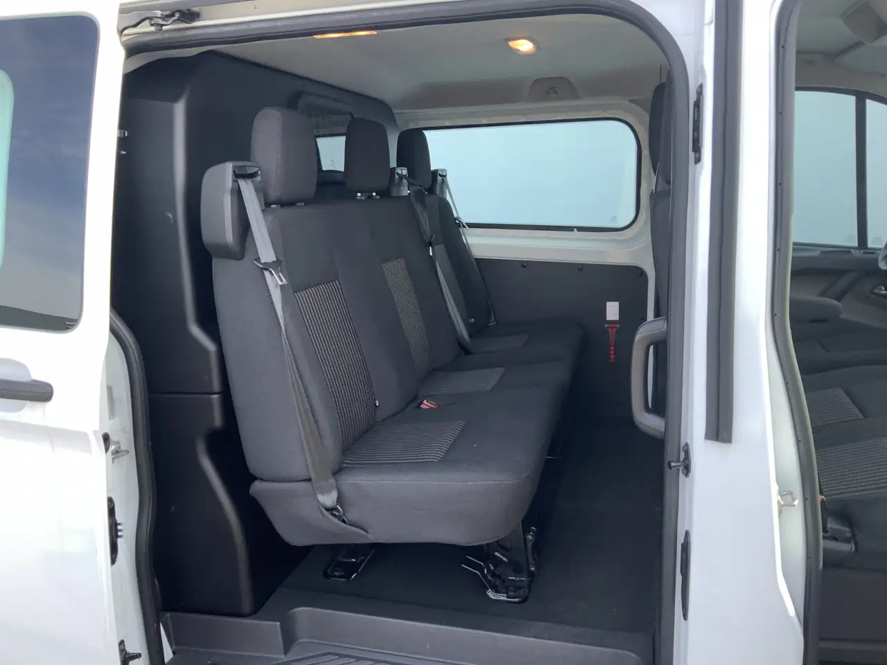 Furgoneta combi Ford Transit Custom 290 2.0 TDCI L2H1 6 Zits Trend DC Airco Cruise Tre: foto 21