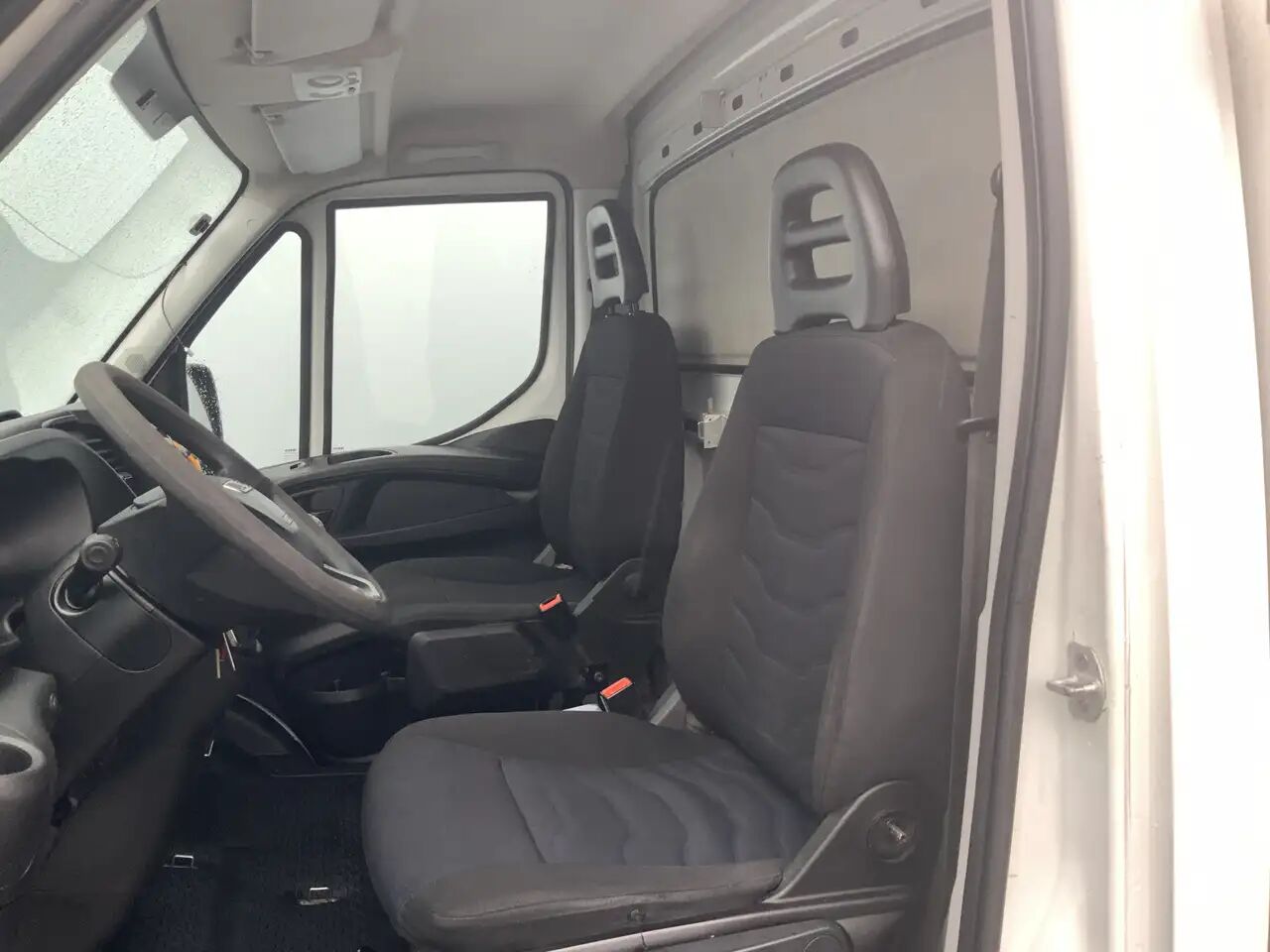 Iveco Daily 35S12 2.3 345 VriesAuto 10 deuren _40 gr onder 0, - Frigorífico furgoneta: foto 3 Iveco Daily 35S12 2.3 345 VriesAuto 10 deuren _40 gr onder 0, - Frigorífico furgoneta: foto 3