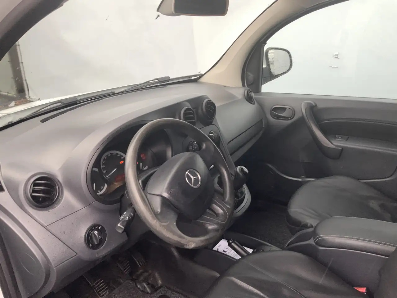 Mercedes-Benz Citan 109 CDI BlueEFFICIENCY Extra Lang Maxi Airco Euro - Furgoneta pequeña: foto 5 Mercedes-Benz Citan 109 CDI BlueEFFICIENCY Extra Lang Maxi Airco Euro - Furgoneta pequeña: foto 5