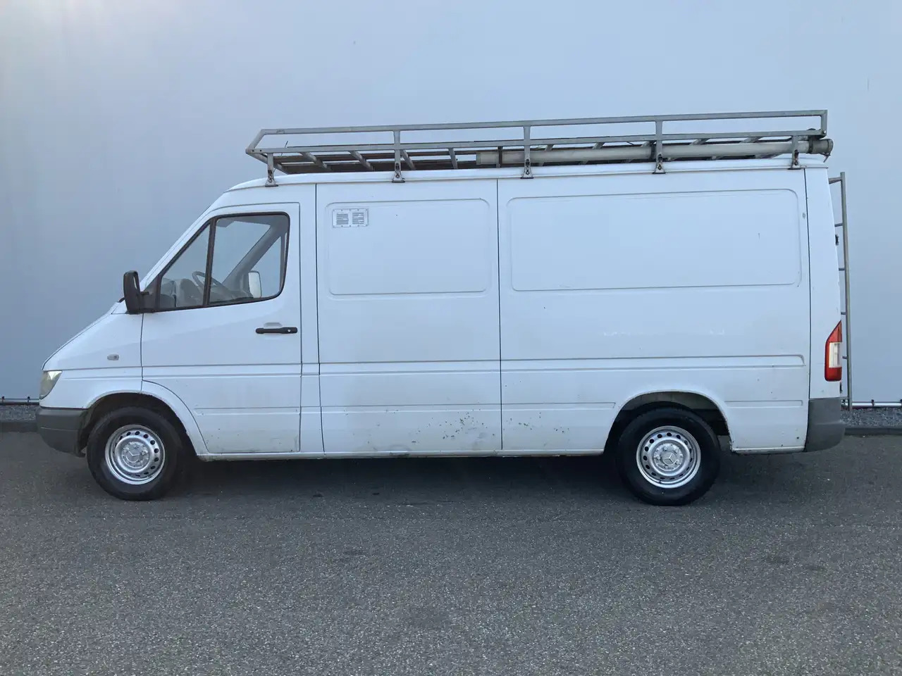 Mercedes-Benz Sprinter 208 CDI 2.2 355 L2H1 3 Zits Imperiaal Trap Trekhaa - Furgón: foto 3 Mercedes-Benz Sprinter 208 CDI 2.2 355 L2H1 3 Zits Imperiaal Trap Trekhaa - Furgón: foto 3