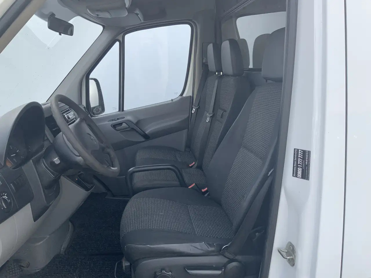 Mercedes-Benz Sprinter 211 2.2 CDI 366 L2 H1 Automaat 3 Zits Side Bar Tre - Furgón: foto 4 Mercedes-Benz Sprinter 211 2.2 CDI 366 L2 H1 Automaat 3 Zits Side Bar Tre - Furgón: foto 4