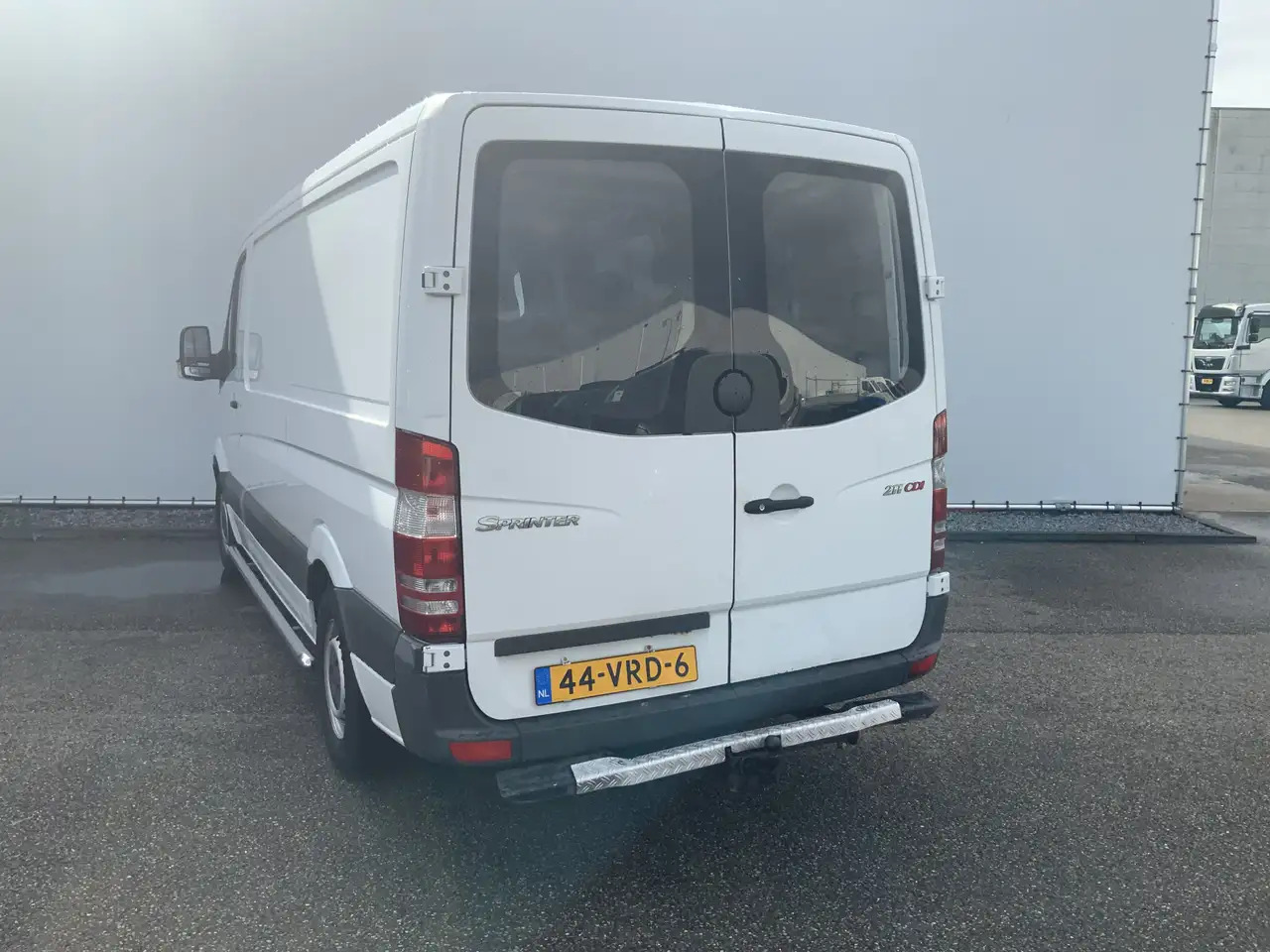Mercedes-Benz Sprinter 211 2.2 CDI 366 L2 H1 Automaat 3 Zits Side Bar Tre - Furgón: foto 2 Mercedes-Benz Sprinter 211 2.2 CDI 366 L2 H1 Automaat 3 Zits Side Bar Tre - Furgón: foto 2