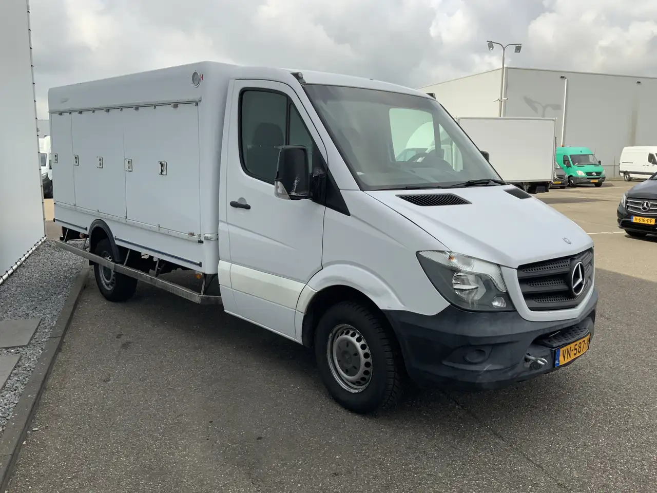 Mercedes-Benz Sprinter 310 2.2 CDI 366 ( Motor Defect ) Vries auto _40gr - Frigorífico furgoneta: foto 2 Mercedes-Benz Sprinter 310 2.2 CDI 366 ( Motor Defect ) Vries auto _40gr - Frigorífico furgoneta: foto 2