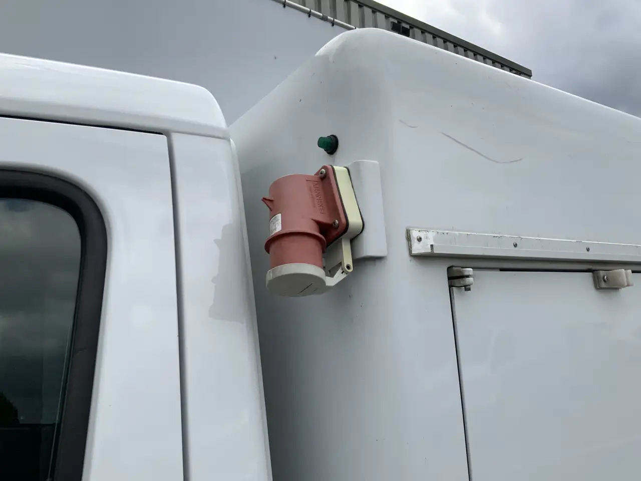 Mercedes-Benz Sprinter 310 2.2 CDI 366 ijswagen 40 gr _0 Deuren 10 Euro 5 - Frigorífico furgoneta: foto 3 Mercedes-Benz Sprinter 310 2.2 CDI 366 ijswagen 40 gr _0 Deuren 10 Euro 5 - Frigorífico furgoneta: foto 3