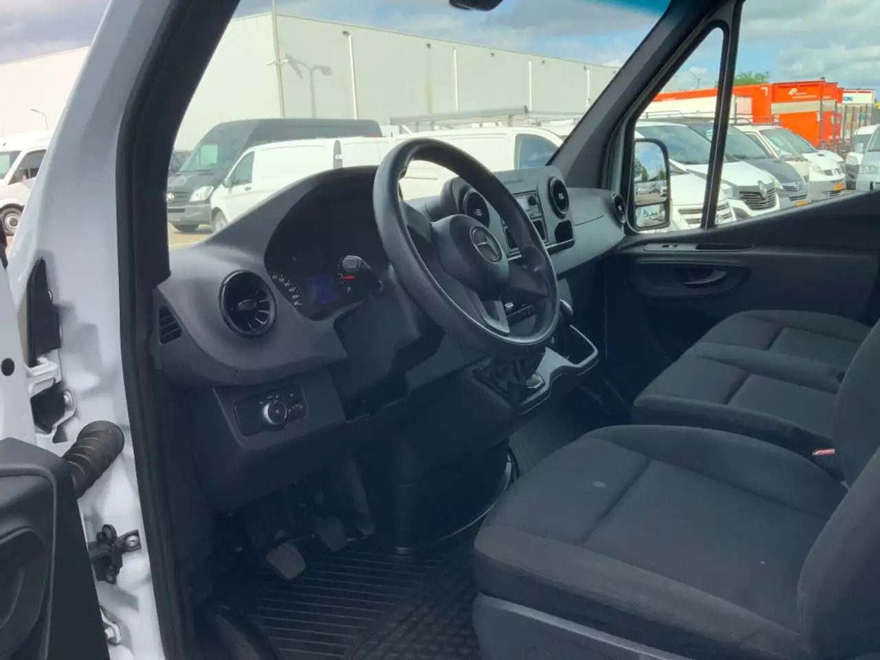 Mercedes-Benz Sprinter 314 2.2 CDI 366 L2H2 Airco 3 Zits Euro 6 - Furgón: foto 5 Mercedes-Benz Sprinter 314 2.2 CDI 366 L2H2 Airco 3 Zits Euro 6 - Furgón: foto 5