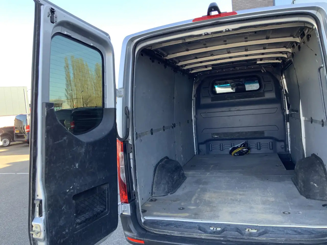 Leasing financiero de Mercedes-Benz Sprinter 316 2.2 CDI 366 L2H1 Automaat M BUX Airco Camera C leasing Mercedes-Benz Sprinter 316 2.2 CDI 366 L2H1 Automaat M BUX Airco Camera C: foto 11