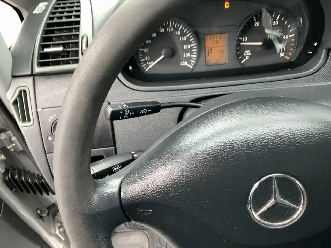 Mercedes-Benz Vito 116 CDI 343 Automaat Dub Cab Cruise Camera 5 Zits - Furgoneta combi: foto 5 Mercedes-Benz Vito 116 CDI 343 Automaat Dub Cab Cruise Camera 5 Zits - Furgoneta combi: foto 5