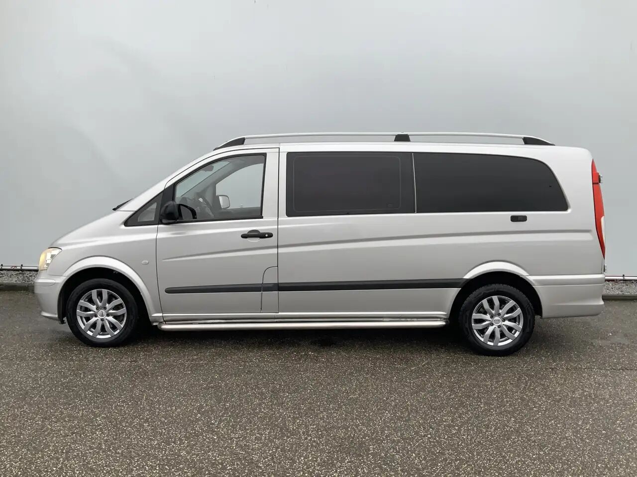 Mercedes-Benz Vito 116 CDI 343 Automaat Dub Cab Cruise Camera 5 Zits - Furgoneta combi: foto 3 Mercedes-Benz Vito 116 CDI 343 Automaat Dub Cab Cruise Camera 5 Zits - Furgoneta combi: foto 3