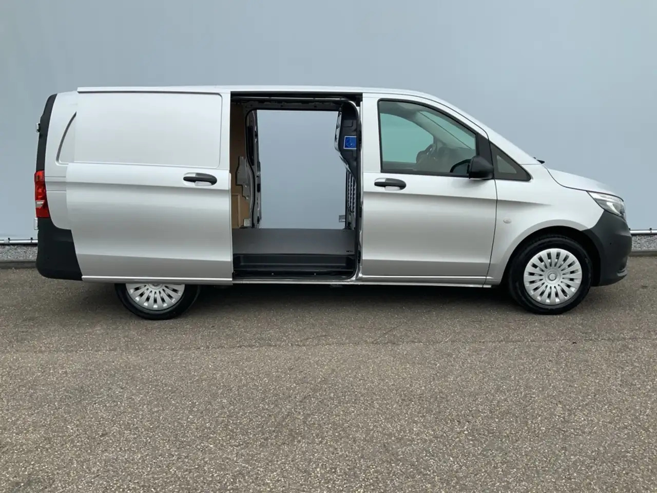 Mercedes-Benz Vito 119 CDI Lang Automaat Airco Cruise Trekhaak 2500 k - Furgón: foto 5 Mercedes-Benz Vito 119 CDI Lang Automaat Airco Cruise Trekhaak 2500 k - Furgón: foto 5