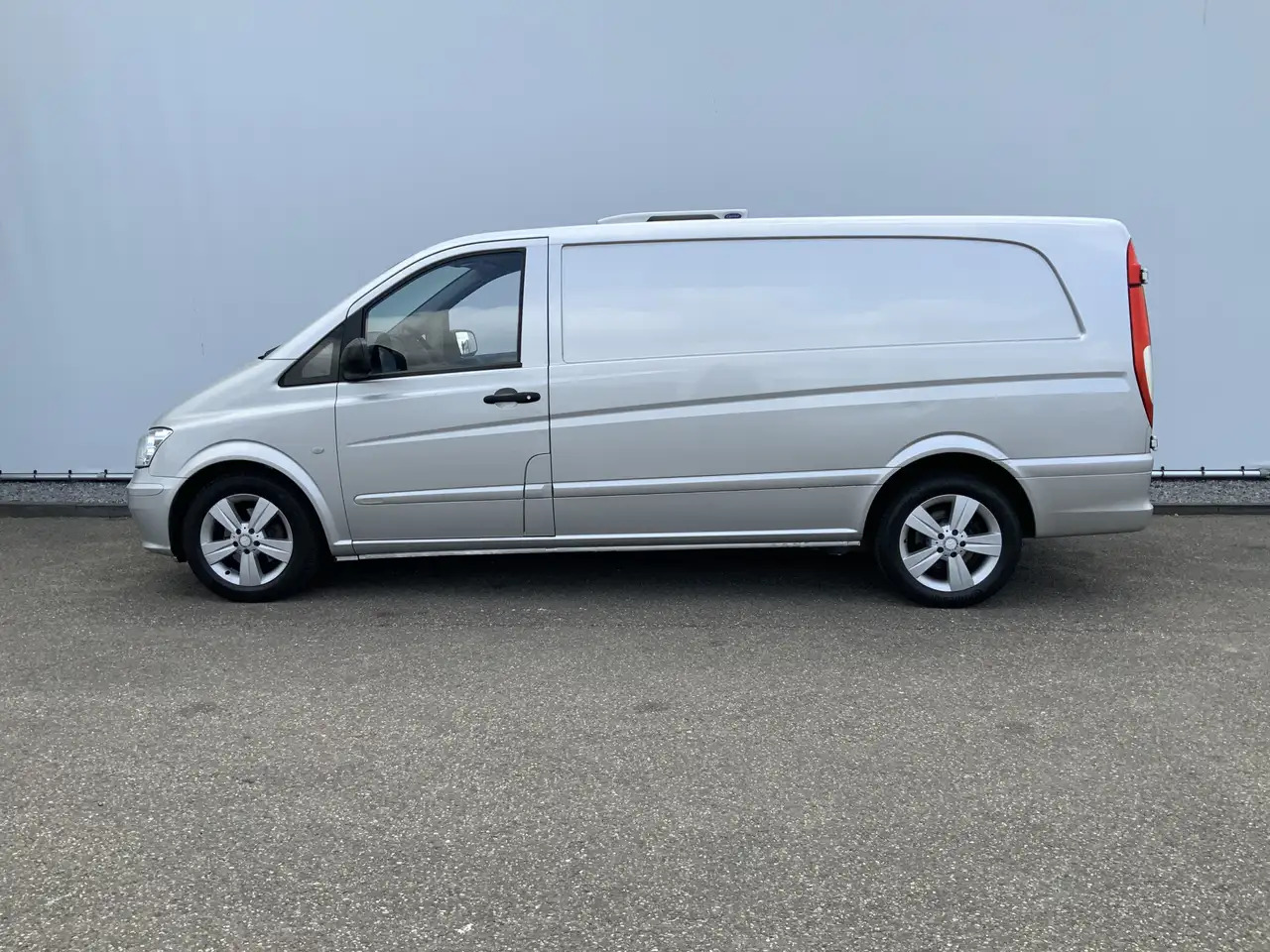 Mercedes-Benz Vito 122 CDI Automaat Koel Auto werkt 100 % 0.gr Airco - Frigorífico furgoneta: foto 3 Mercedes-Benz Vito 122 CDI Automaat Koel Auto werkt 100 % 0.gr Airco - Frigorífico furgoneta: foto 3