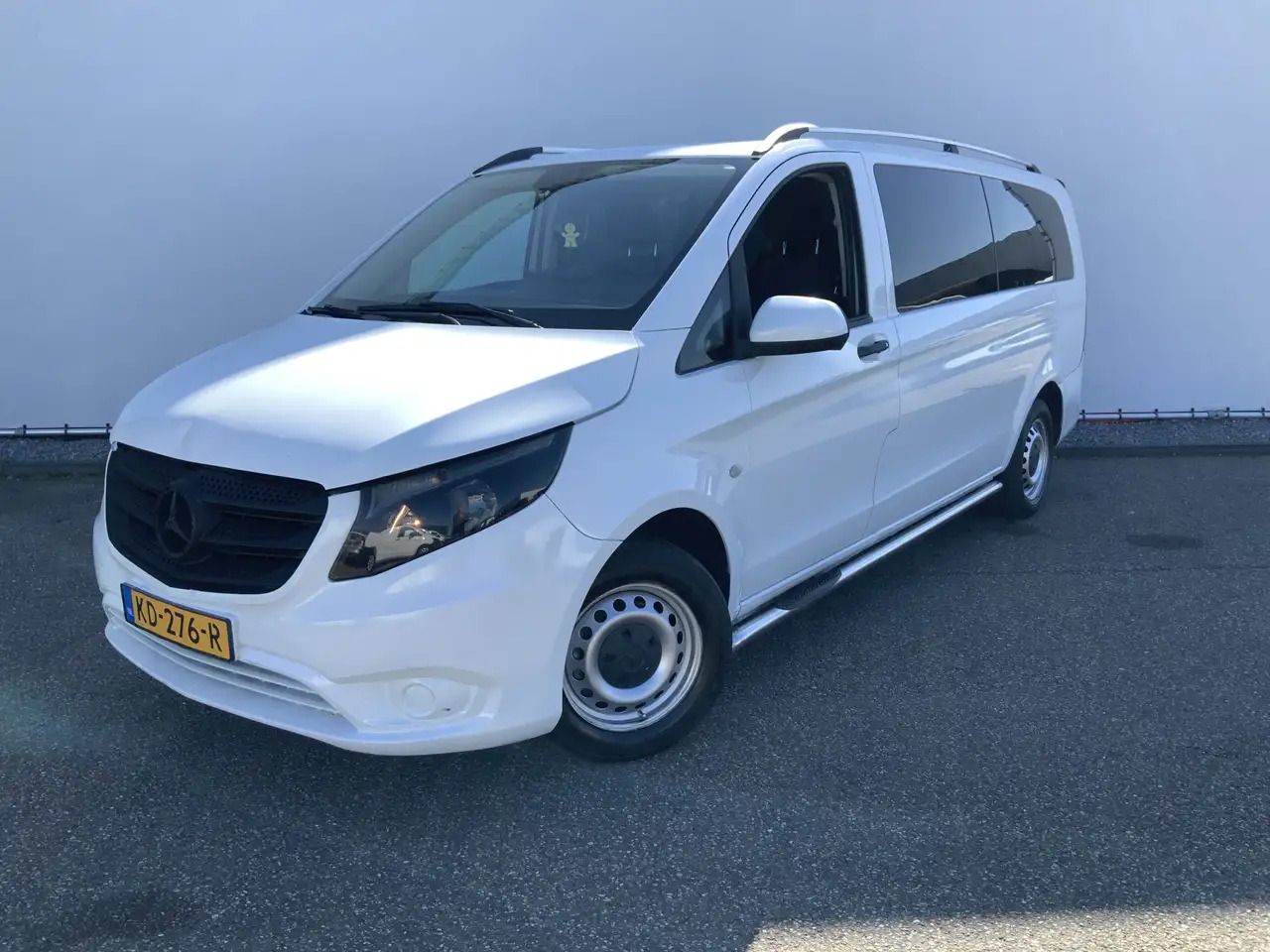 Mercedes-Benz Vito Tourer 109 BlueTEC Base Extra Lang 9 Persone Bus S - Coche: foto 1 Mercedes-Benz Vito Tourer 109 BlueTEC Base Extra Lang 9 Persone Bus S - Coche: foto 1
