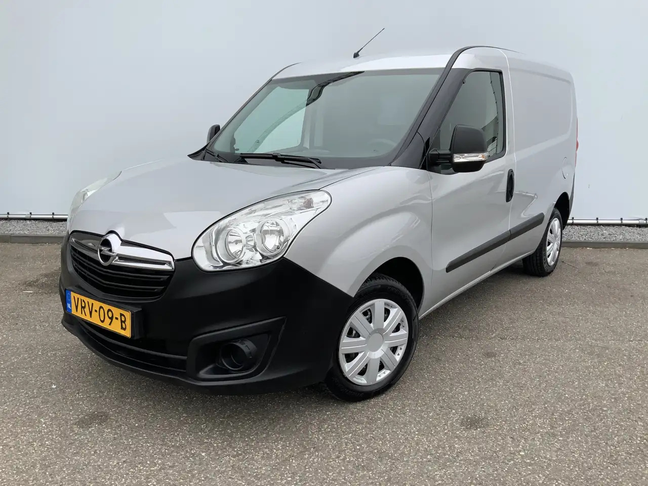 Opel Combo 1.3 CDTi L1H1 Edition Airco Euro 6 - Furgoneta pequeña: foto 1 Opel Combo 1.3 CDTi L1H1 Edition Airco Euro 6 - Furgoneta pequeña: foto 1