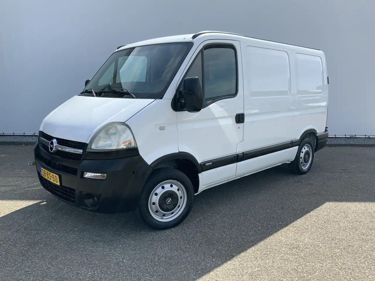 Opel Movano 1.9 CDTi L1H1(Koppeling Defect) 3 Zits Trekhaak 20 - Furgoneta pequeña: foto 1 Opel Movano 1.9 CDTi L1H1(Koppeling Defect) 3 Zits Trekhaak 20 - Furgoneta pequeña: foto 1