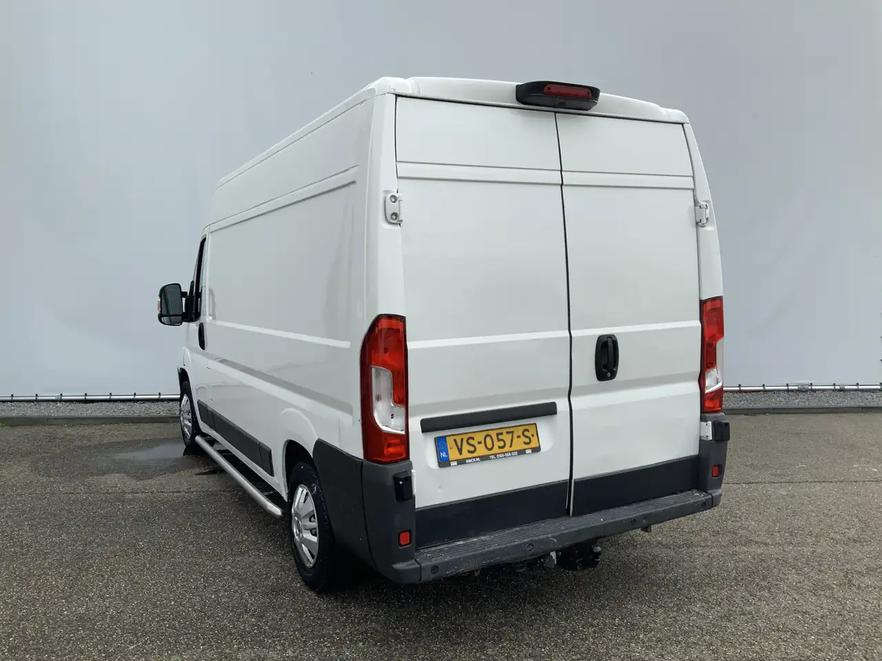 Peugeot Boxer 330 2.2 HDI L2H2 Première Airco Cruise Camera side - Furgón: foto 3 Peugeot Boxer 330 2.2 HDI L2H2 Première Airco Cruise Camera side - Furgón: foto 3