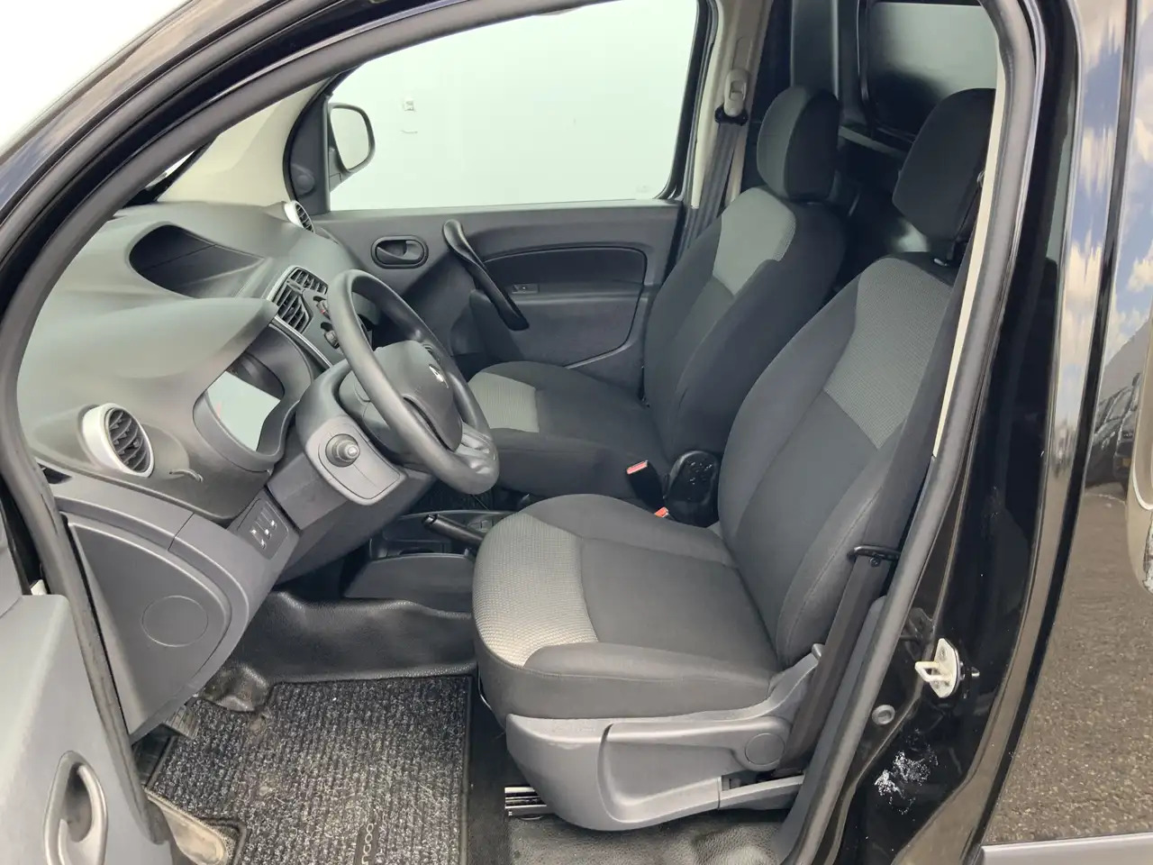 Furgoneta pequeña, Vehículo municipal Renault Kangoo 1.5 dCi 90 Energy Comfort Plus .Sortimo Kasten Com: foto 8