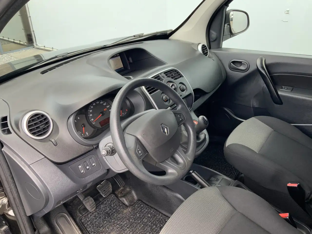 Furgoneta pequeña, Vehículo municipal Renault Kangoo 1.5 dCi 90 Energy Comfort Plus .Sortimo Kasten Com: foto 7