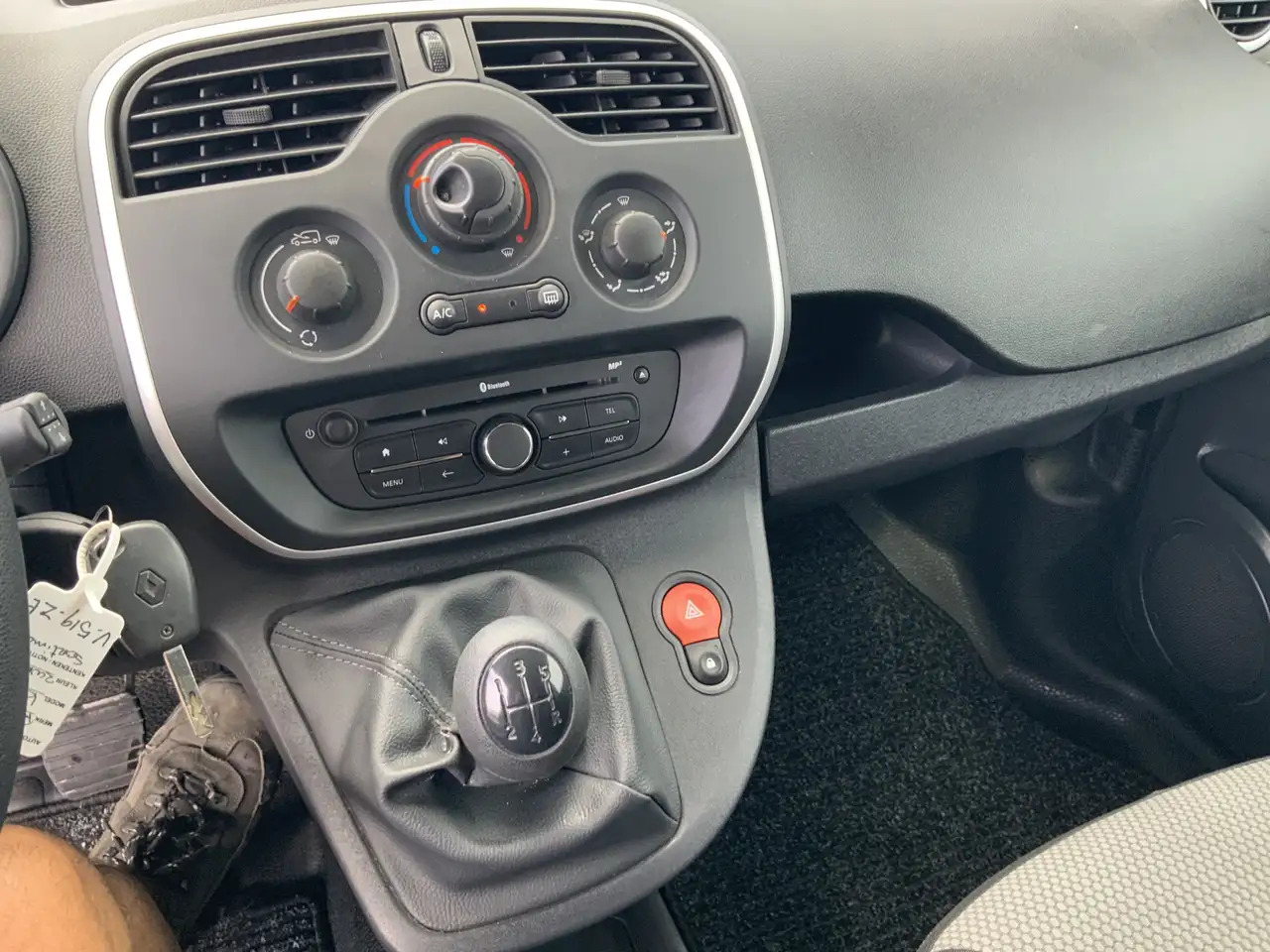 Furgoneta pequeña, Vehículo municipal Renault Kangoo 1.5 dCi 90 Energy Comfort Plus .Sortimo Kasten Com: foto 14