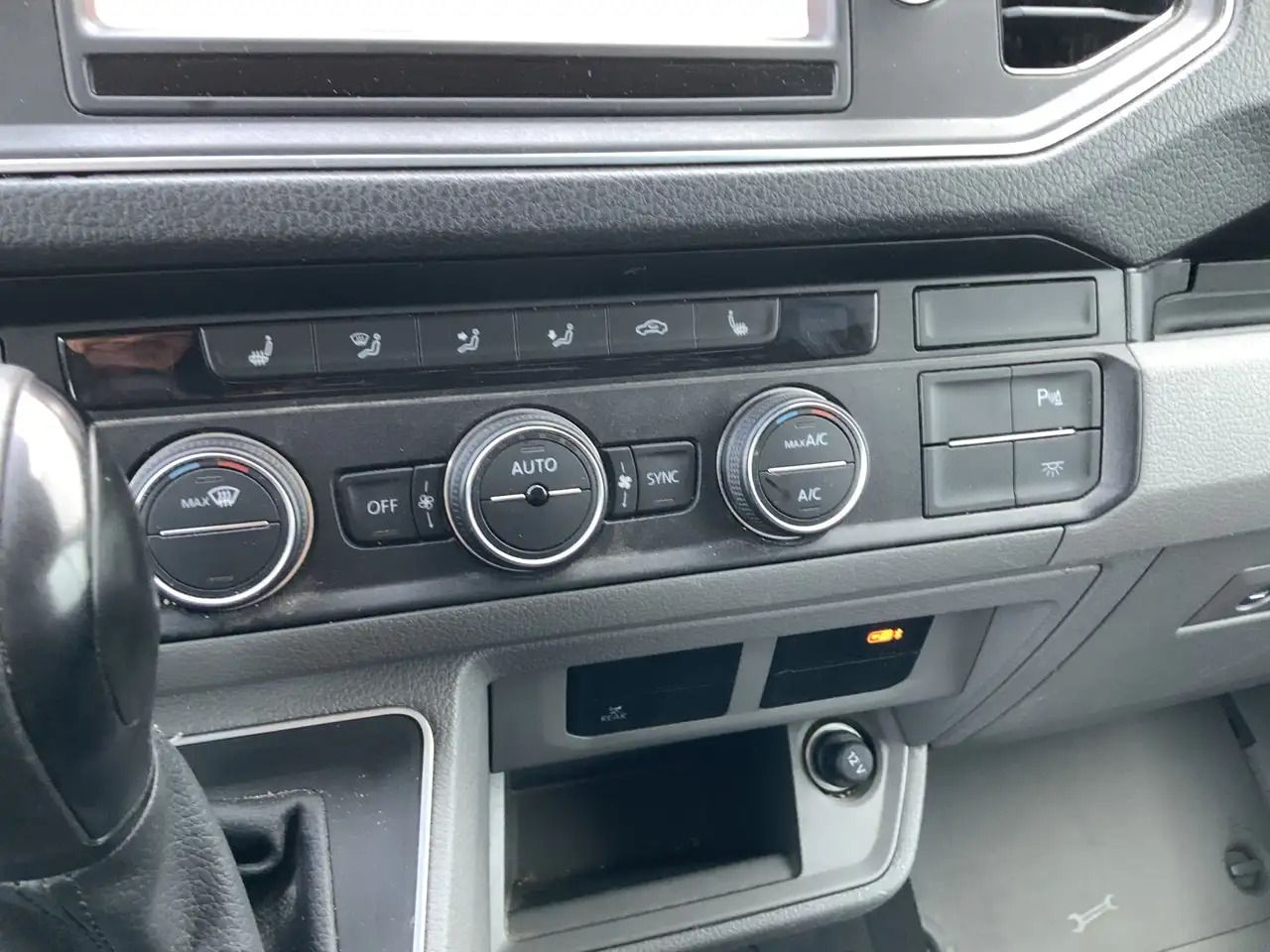 Volkswagen Crafter E-Crafter 36 kWh Airco Cruise Navi Camera 3 Zits ( - Furgón: foto 5 Volkswagen Crafter E-Crafter 36 kWh Airco Cruise Navi Camera 3 Zits ( - Furgón: foto 5
