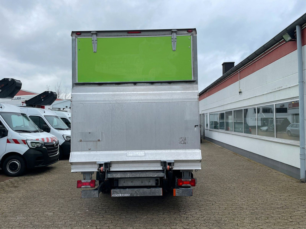 Iveco Daily 35C15 Koffer 4.2m Ladebordwand - Furgoneta: foto 5 Iveco Daily 35C15 Koffer 4.2m Ladebordwand - Furgoneta: foto 5