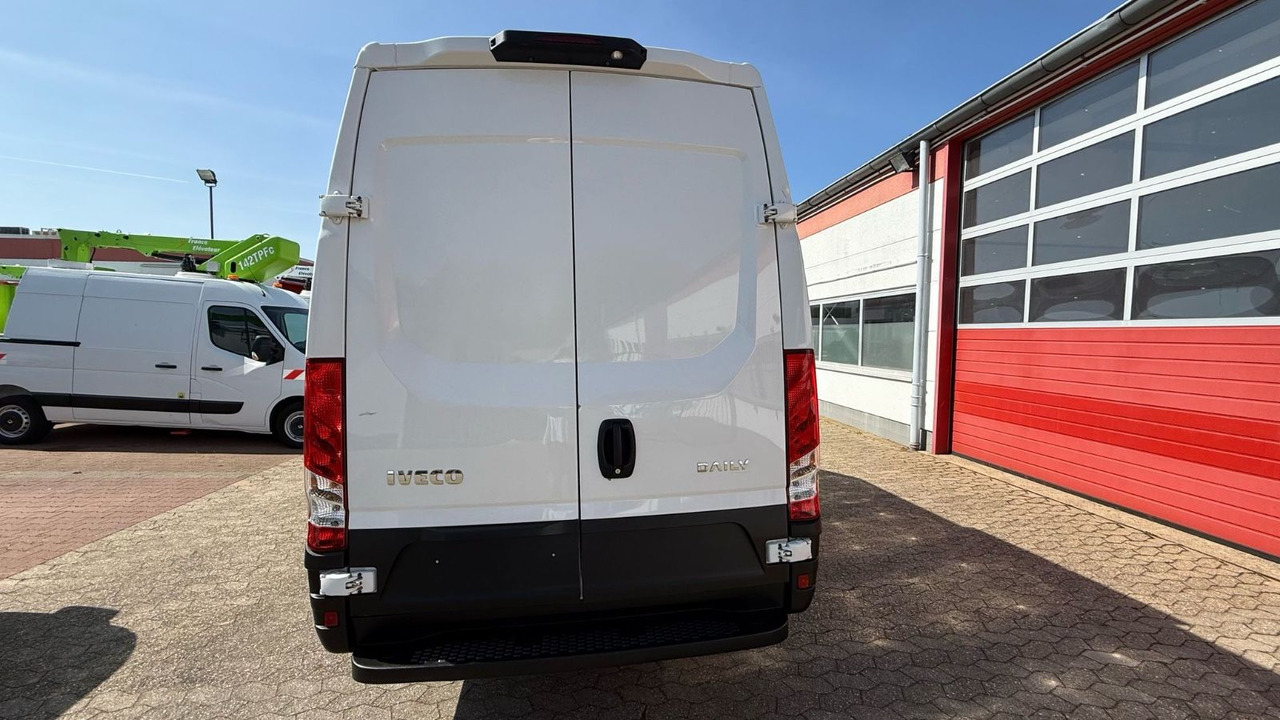 Iveco Daily 35S14 Transporter Kastenwagen L3H2 - Furgón: foto 5 Iveco Daily 35S14 Transporter Kastenwagen L3H2 - Furgón: foto 5