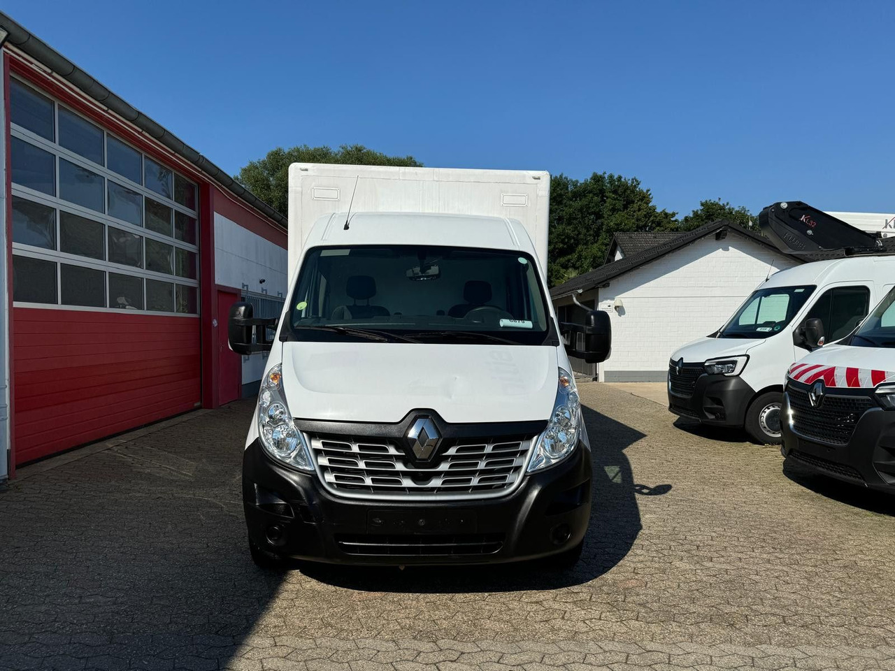 Renault Master Koffer mit Auffahrrampe 1200kg Nutzlast - Furgoneta: foto 2 Renault Master Koffer mit Auffahrrampe 1200kg Nutzlast - Furgoneta: foto 2