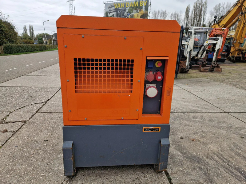 Atlas-Copco QAS 60 met Perkins motor - Generador industriale: foto 5 Atlas-Copco QAS 60 met Perkins motor - Generador industriale: foto 5