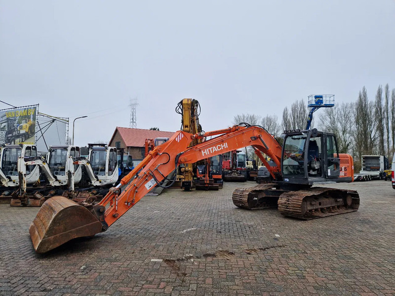 Hitachi ZX160LC-3 rijwerk 85% - Excavadora de cadenas: foto 1 Hitachi ZX160LC-3 rijwerk 85% - Excavadora de cadenas: foto 1