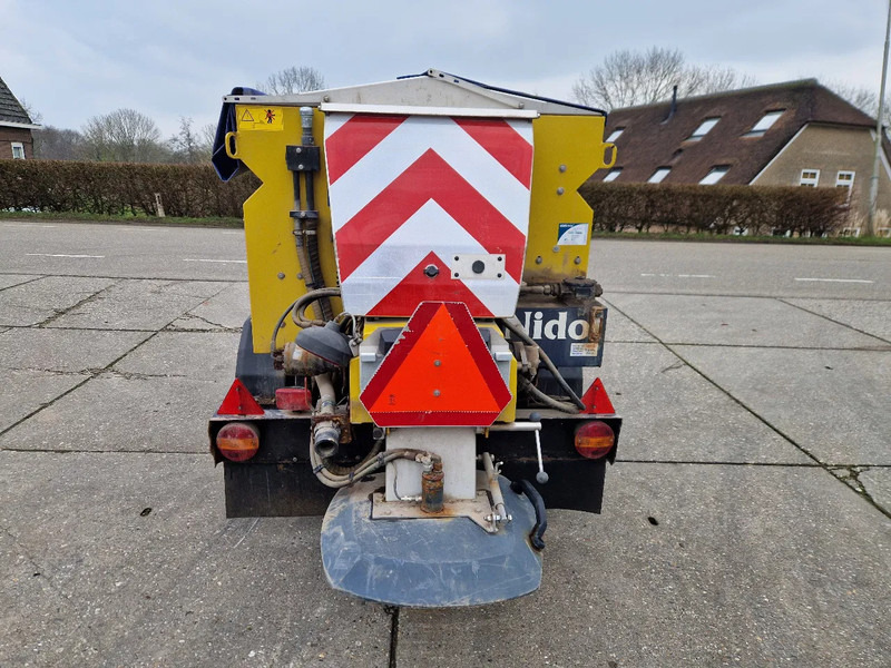 NIDO Stratos B08-15 nat zoutstrooier aanhanger - Esparcidor de sal: foto 5 NIDO Stratos B08-15 nat zoutstrooier aanhanger - Esparcidor de sal: foto 5