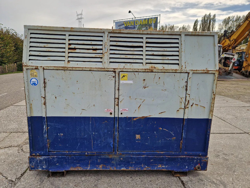 Onbekend geluidgedempt aggregaat met Stamford generator 72.5 kVA - Generador industriale: foto 1 Onbekend geluidgedempt aggregaat met Stamford generator 72.5 kVA - Generador industriale: foto 1